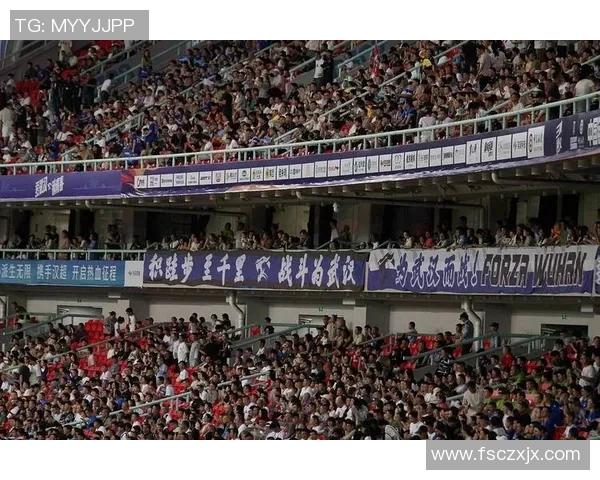 武汉足球队战术变革引发热议球迷期待新赛季表现提升 武汉足球队战术变革引发热议球迷期待新赛季表现提升